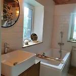 Colombier 3*