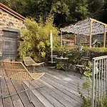 Colombier בית הארחה פונז'יבו