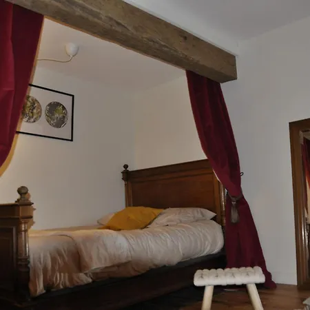 Colombier Guest house Pontgibaud