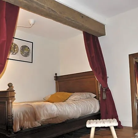 Colombier 3*