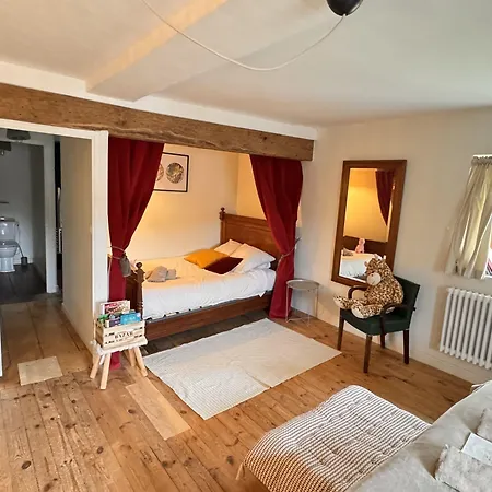 Guest house Colombier 3*