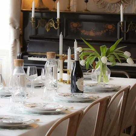Colombier Guest house